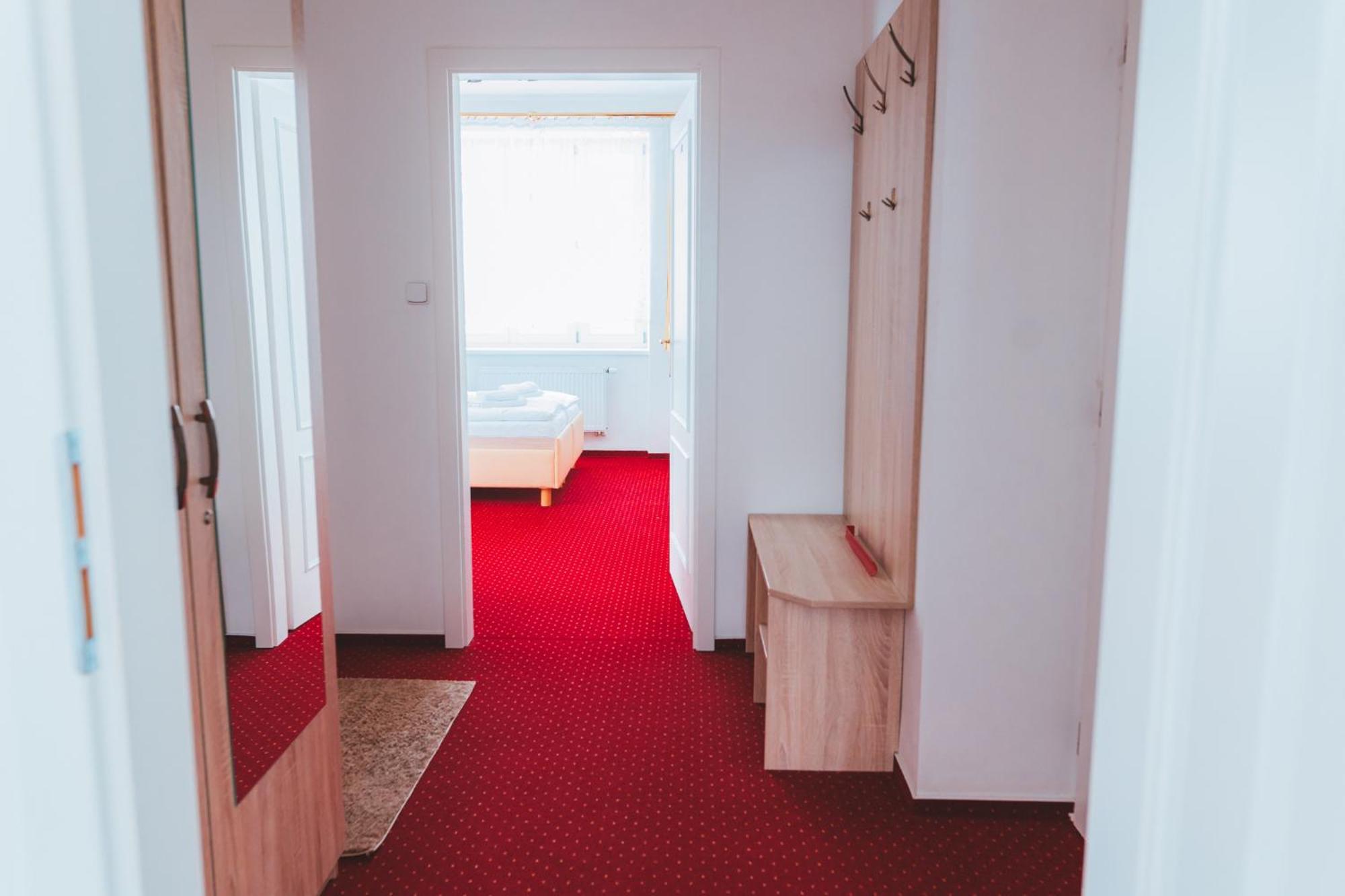 Kavarna A Penzion Reichl Králíky Bagian luar foto
