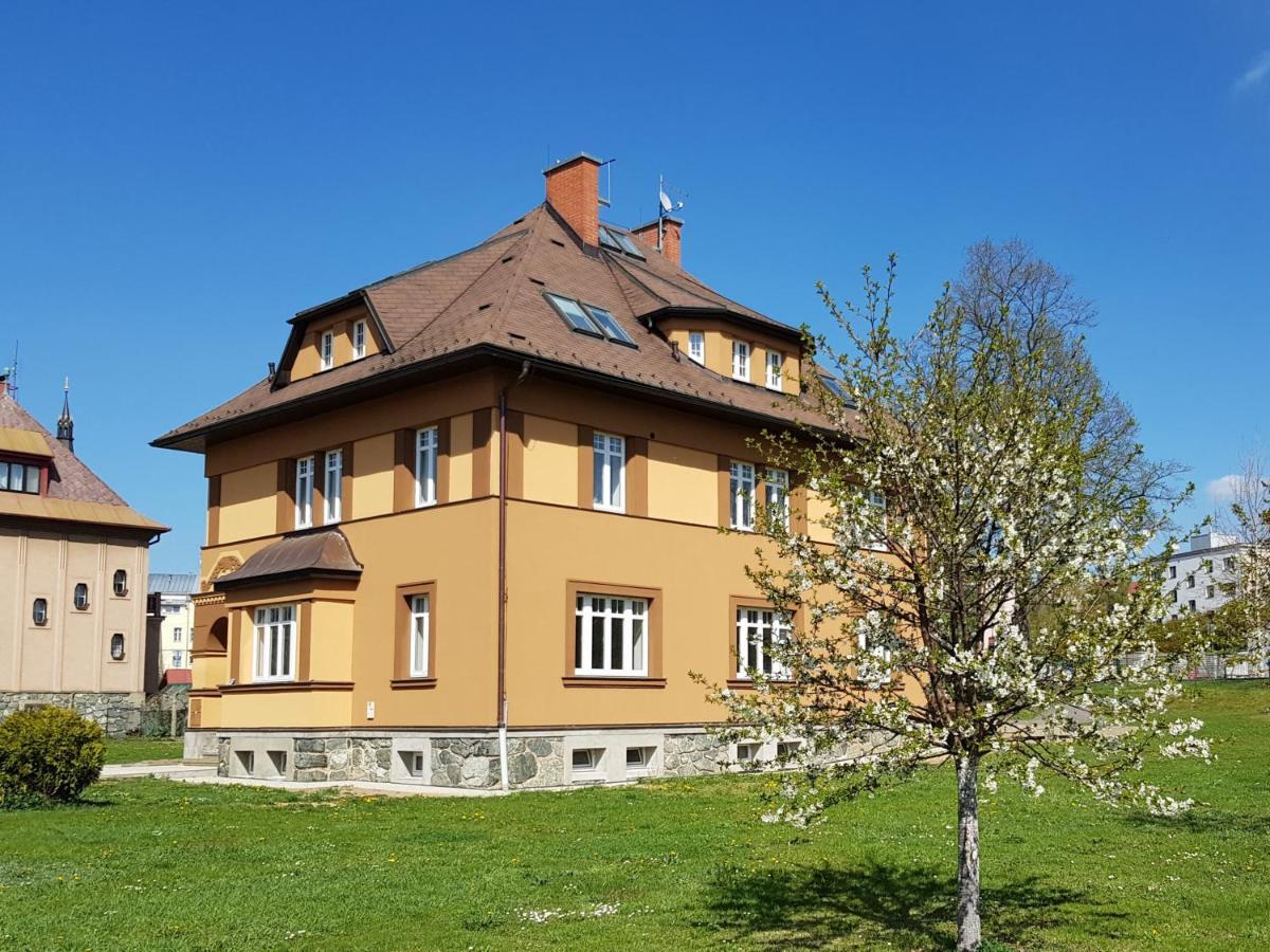 Kavarna A Penzion Reichl Králíky Bagian luar foto